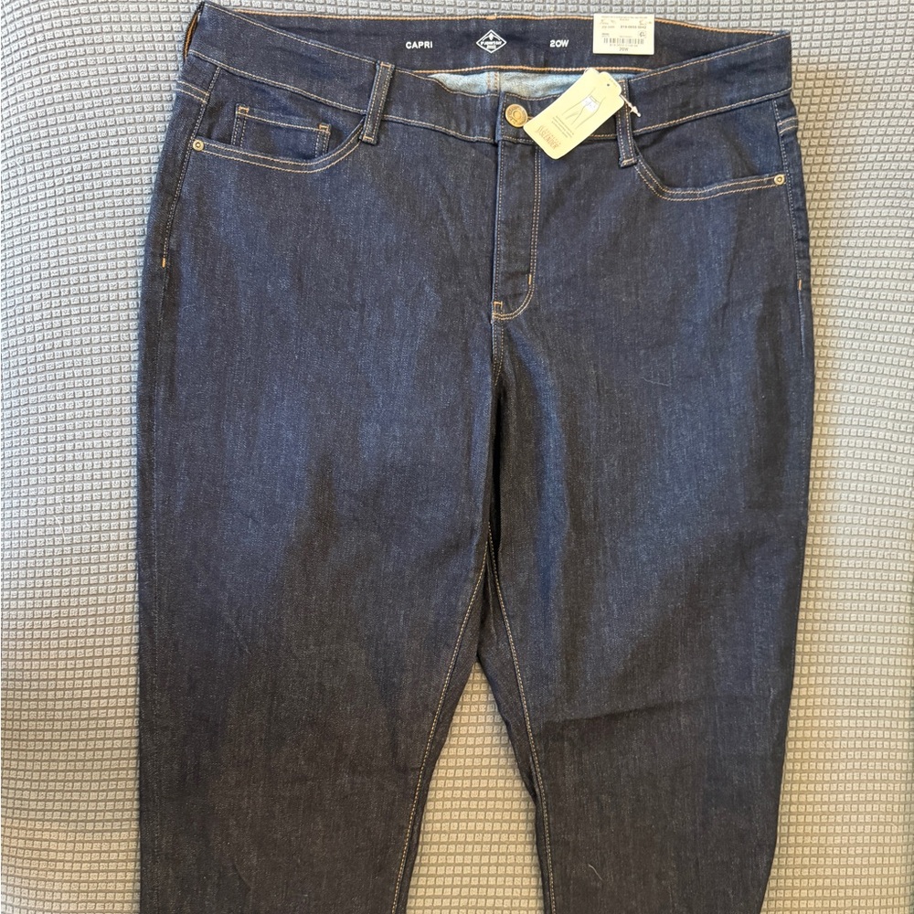 St. John's Bay Dark Blue Denim Capris NWT